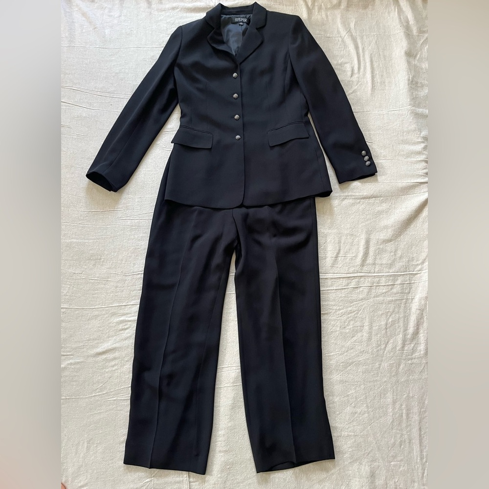 Kasper Women’s Suit Jacket and Pants Size 8
